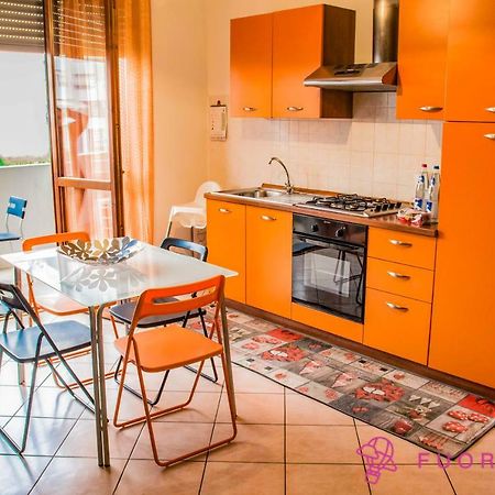 Casa Vacanze Da Nico Parma Exteriör bild